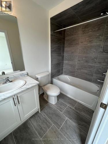 147 Rosanne Circle, Wasaga Beach, ON - Indoor Photo Showing Bathroom