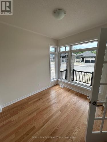 147 Rosanne Circle, Wasaga Beach, ON - Indoor Photo Showing Other Room