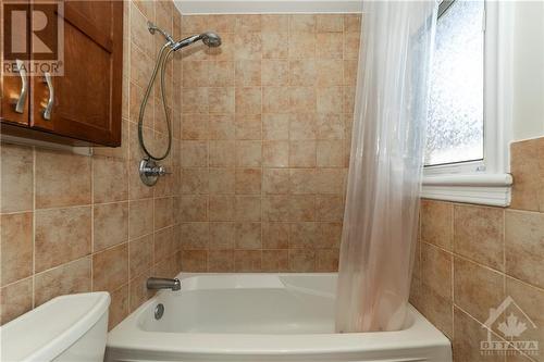 Primary Bedroom En-Suite Bathroom - 564 Highcroft Avenue, Ottawa, ON - Indoor Photo Showing Bathroom