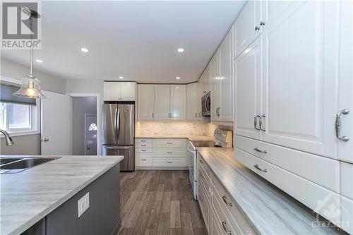 Main Floor Kitchen - 564 Highcroft Avenue, Ottawa, ON - Indoor Photo Showing Kitchen With Double Sink With Upgraded Kitchen