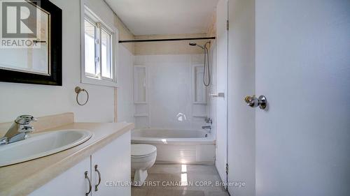 49 - 490 Third Street, London, ON - Indoor Photo Showing Bathroom