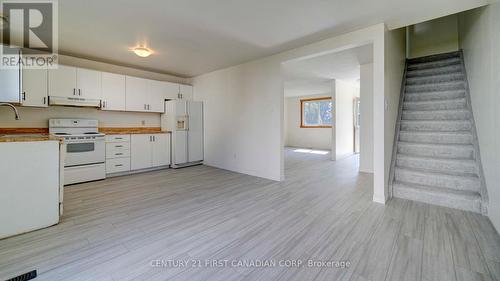 49 - 490 Third Street, London, ON - Indoor Photo Showing Kitchen