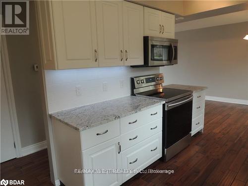 69 Baldwin Lane, Barrie (Allandale Heights), ON - Indoor Photo Showing Kitchen