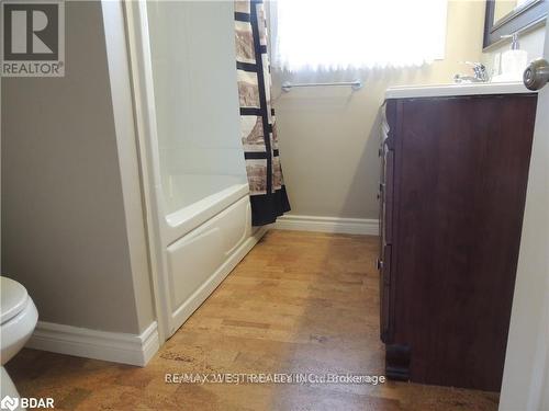 69 Baldwin Lane, Barrie, ON - Indoor Photo Showing Bathroom