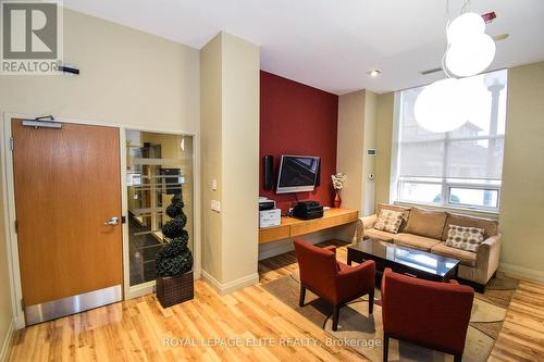 203 - 4 Elsinore Path, Toronto (New Toronto), ON - Indoor