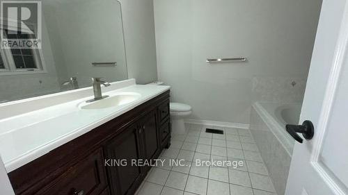 86 Heartleaf Crescent, Brampton (Fletcher'S Meadow), ON - Indoor Photo Showing Bathroom