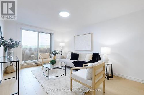 504 - 1445 Wilson Avenue, Toronto (Downsview-Roding-Cfb), ON - Indoor Photo Showing Living Room