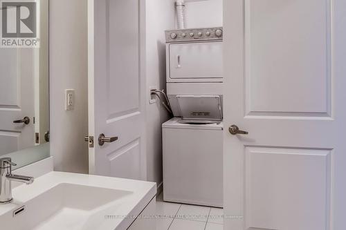 1013 - 55 Speers Road, Oakville (Old Oakville), ON - Indoor Photo Showing Laundry Room