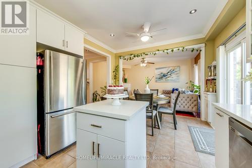 9 Solidarity Court, Brampton (Bram West), ON - Indoor Photo Showing Kitchen