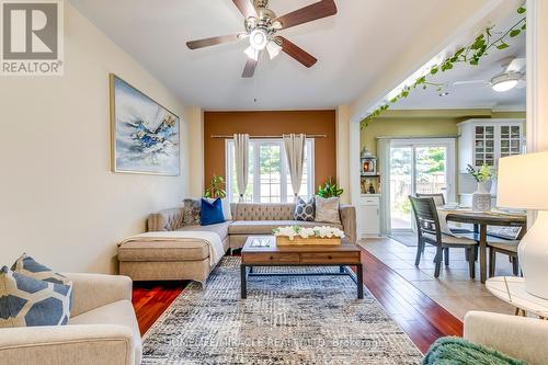 9 Solidarity Court, Brampton (Bram West), ON - Indoor Photo Showing Living Room