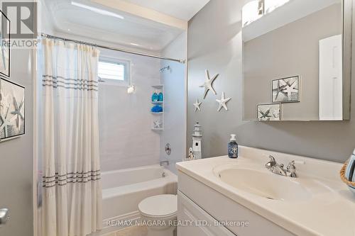 263 Barrick Road, Port Colborne, ON - Indoor Photo Showing Bathroom