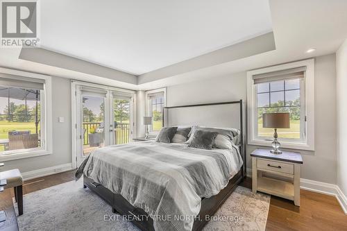 80 Links Trail, Georgian Bay, ON - Indoor Photo Showing Bedroom