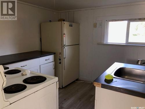 139 Harvey Street, Kamsack, SK - Indoor Photo Showing Kitchen