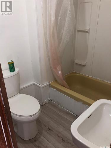 139 Harvey Street, Kamsack, SK - Indoor Photo Showing Bathroom