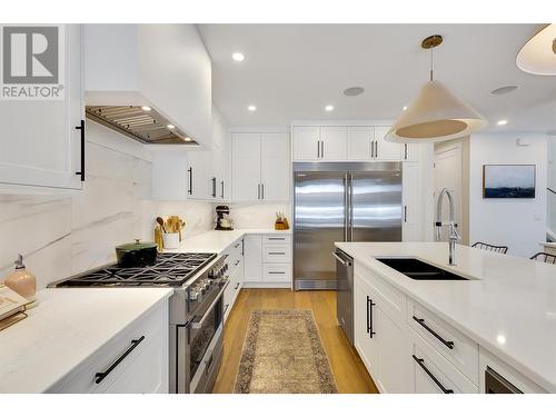 419 Hawk Hill Drive, Kelowna, BC - Indoor Photo Showing Kitchen With Double Sink With Upgraded Kitchen