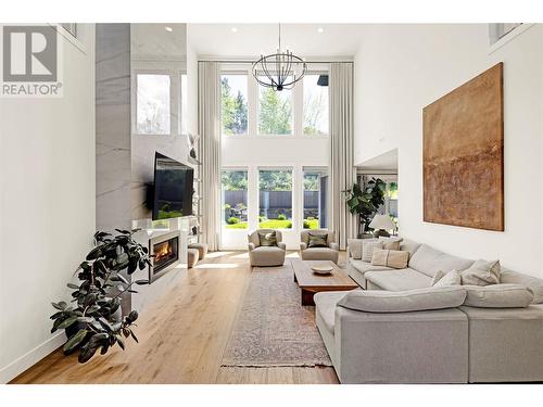 419 Hawk Hill Drive, Kelowna, BC - Indoor Photo Showing Living Room With Fireplace