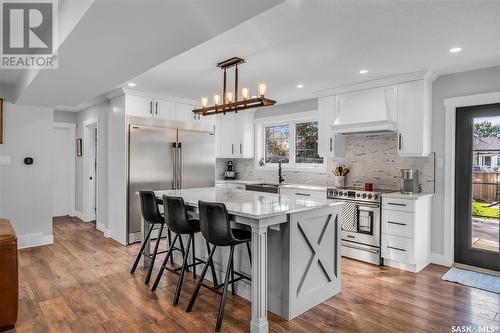 150 Batoche Crescent, Saskatoon, SK - Indoor Photo Showing Kitchen With Stainless Steel Kitchen With Upgraded Kitchen