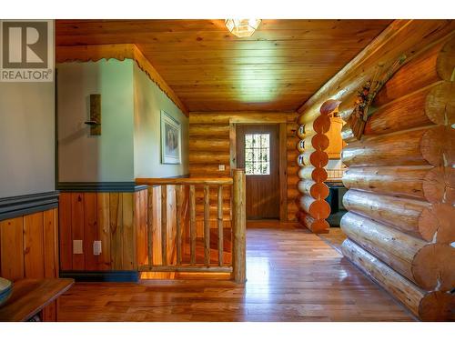 811 Chasm Road, Clinton, BC - Indoor Photo Showing Other Room