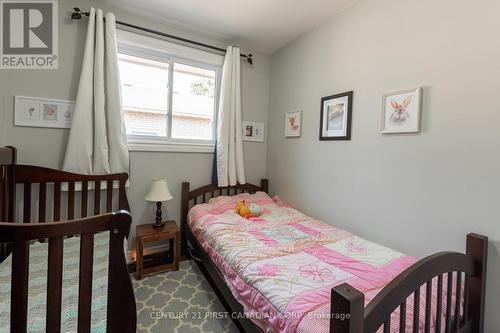 90 Moore Street, Aylmer (Ay), ON - Indoor Photo Showing Bedroom