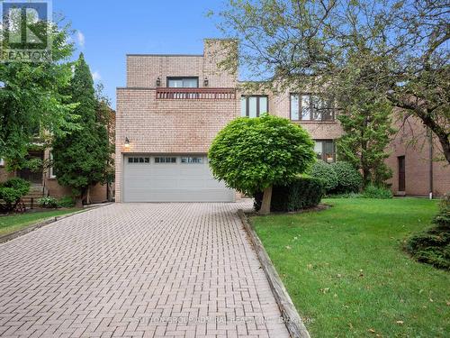 582 Spring Gate Boulevard, Vaughan, ON - Outdoor