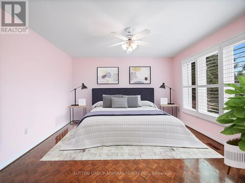 582 Spring Gate Boulevard, Vaughan, ON - Indoor Photo Showing Bedroom