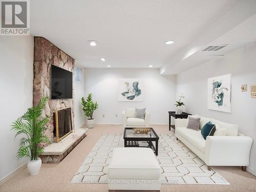 582 Spring Gate Boulevard, Vaughan, ON - Indoor Photo Showing Living Room With Fireplace