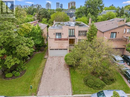 582 Spring Gate Boulevard, Vaughan, ON - Outdoor