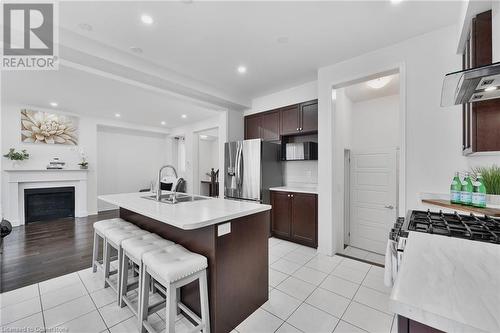 18 Curtis Street, Breslau, ON - Indoor Photo Showing Kitchen