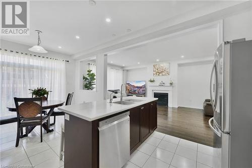 18 Curtis Street, Breslau, ON - Indoor Photo Showing Kitchen