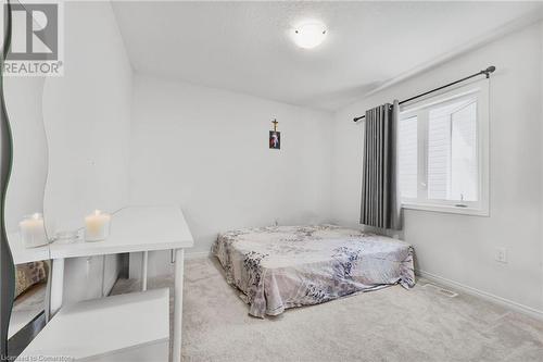 18 Curtis Street, Breslau, ON - Indoor Photo Showing Bedroom