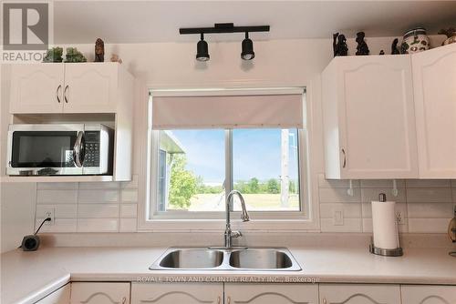 505 Scotch Line Road, Kawartha Lakes (Dunsford), ON - Indoor Photo Showing Kitchen With Double Sink