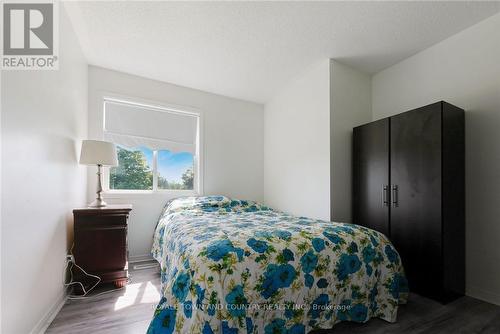 505 Scotch Line Road, Kawartha Lakes (Dunsford), ON - Indoor Photo Showing Bedroom