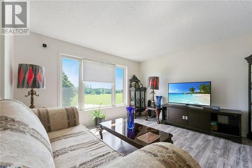 505 Scotch Line Road, Kawartha Lakes (Dunsford), ON - Indoor Photo Showing Bedroom