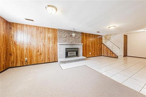 29 Seaton Place Drive, Hamilton, ON - Indoor With Fireplace