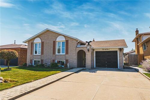 29 Seaton Place Drive, Hamilton, ON - Outdoor