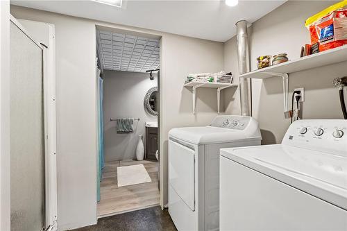 369 Queenston Street, St. Catharines, ON - Indoor Photo Showing Laundry Room