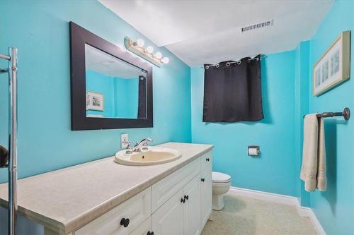 4012 Kingston Court, Burlington, ON - Indoor Photo Showing Bathroom