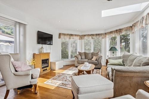 4012 Kingston Court, Burlington, ON - Indoor Photo Showing Living Room With Fireplace