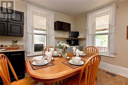 27 Grace Street, Westmeath, ON - Indoor Photo Showing Dining Room