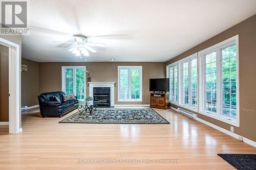 16 Durham Road, Hamilton (Stoney Creek), ON - Indoor Photo Showing Living Room With Fireplace