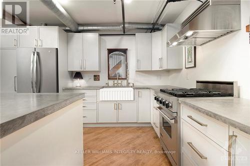 303 - 95 Beech Street, Ottawa, ON - Indoor Photo Showing Kitchen