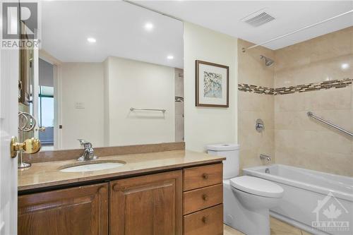 2019 Carling Avenue Unit#702, Ottawa, ON - Indoor Photo Showing Bathroom