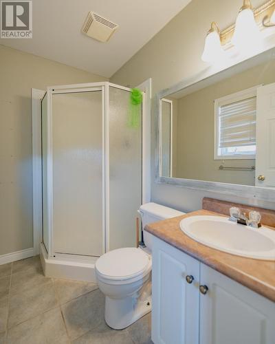 77 Almond Crescent, Stj, NL - Indoor Photo Showing Bathroom