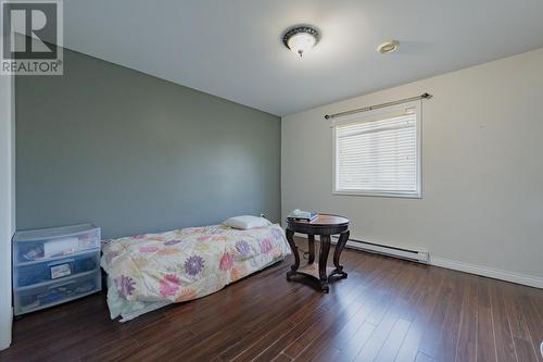 77 Almond Crescent, Stj, NL - Indoor Photo Showing Bedroom