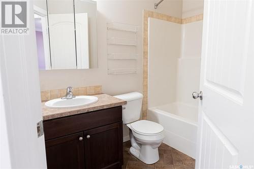 411 315 Hampton Circle, Saskatoon, SK - Indoor Photo Showing Bathroom