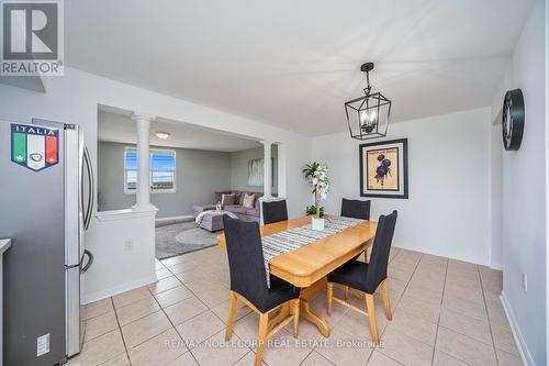 410 - 2500 Rutherford Road, Vaughan, ON - Indoor Photo Showing Dining Room