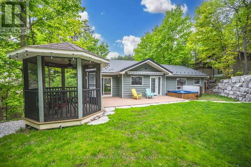 22 Pine Ridge Trail, Oro-Medonte (Horseshoe Valley), ON - Outdoor With Backyard