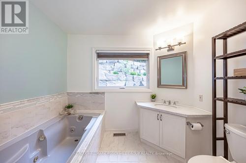 22 Pine Ridge Trail, Oro-Medonte (Horseshoe Valley), ON - Indoor Photo Showing Bathroom