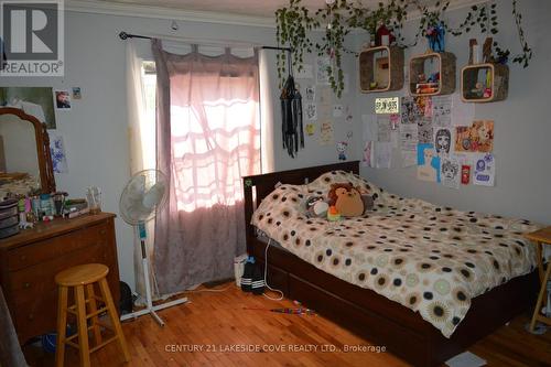 2578 Simcoe Road, Ramara (Brechin), ON - Indoor Photo Showing Bedroom