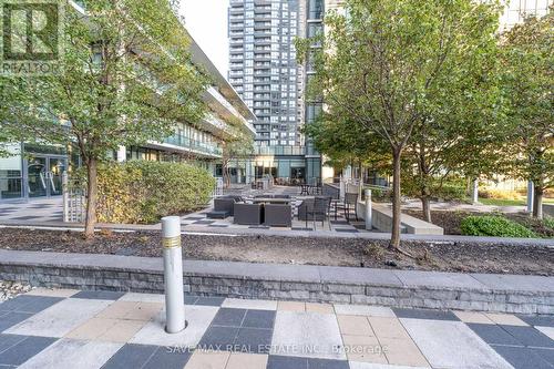 2908 - 4070 Confederation Parkway, Mississauga (City Centre), ON - Outdoor